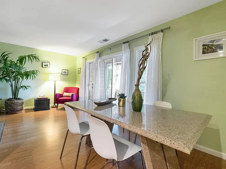 2468 W Bayshore Rd #5 — Photo 12