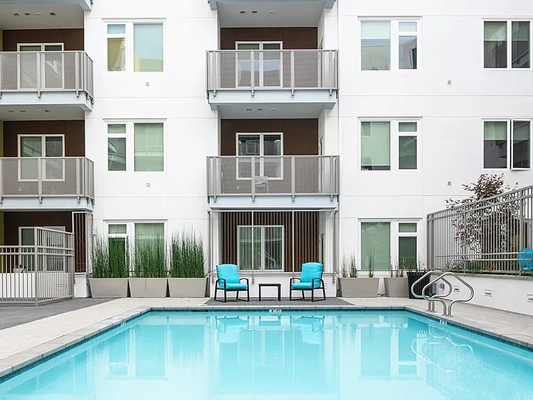 Hotel-Inspired pool | 787 The Alameda | Apartments for rent in San Jose, CA