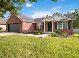 111 Beveled Glass Ln, Georgetown, KY 40324