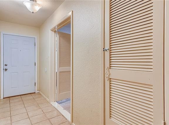 5th image of 1404 Manford Hill Dr