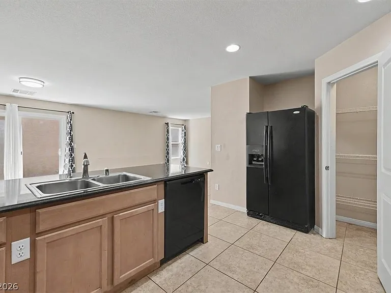9912 Blue Villa Ct — Photo 4