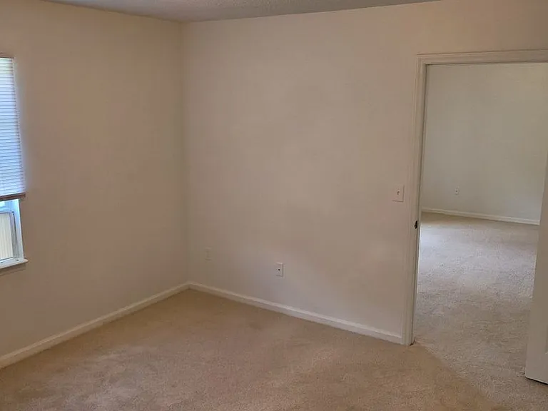 Arlington Apartments — Photo 71