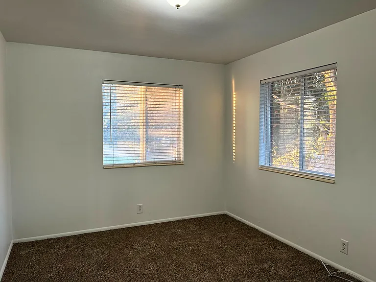 2360 E Phylden Dr #A — Photo 17