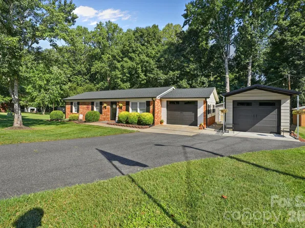 2428 Side Ln, Conover, NC 28613