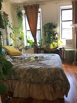 Rented by Nooklyn NYC LLC | media 6