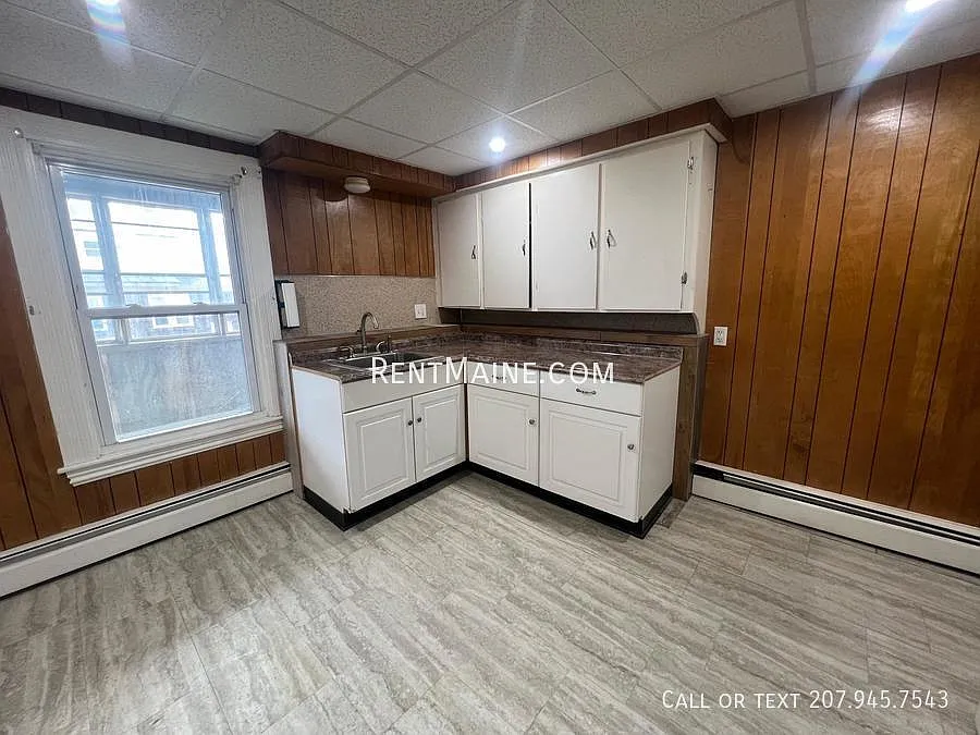 2 bed, $1,300 — Photo 2