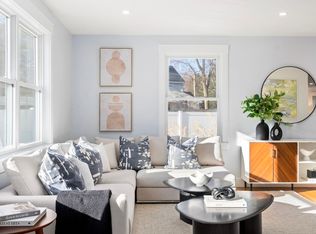 25 Geraldine Dr, Wellesley, MA 02481