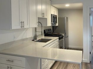1427 9th St APT D, Santa Monica, CA 90401