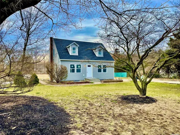 96 Mount Sinai Avenue, Mount Sinai, NY 11766