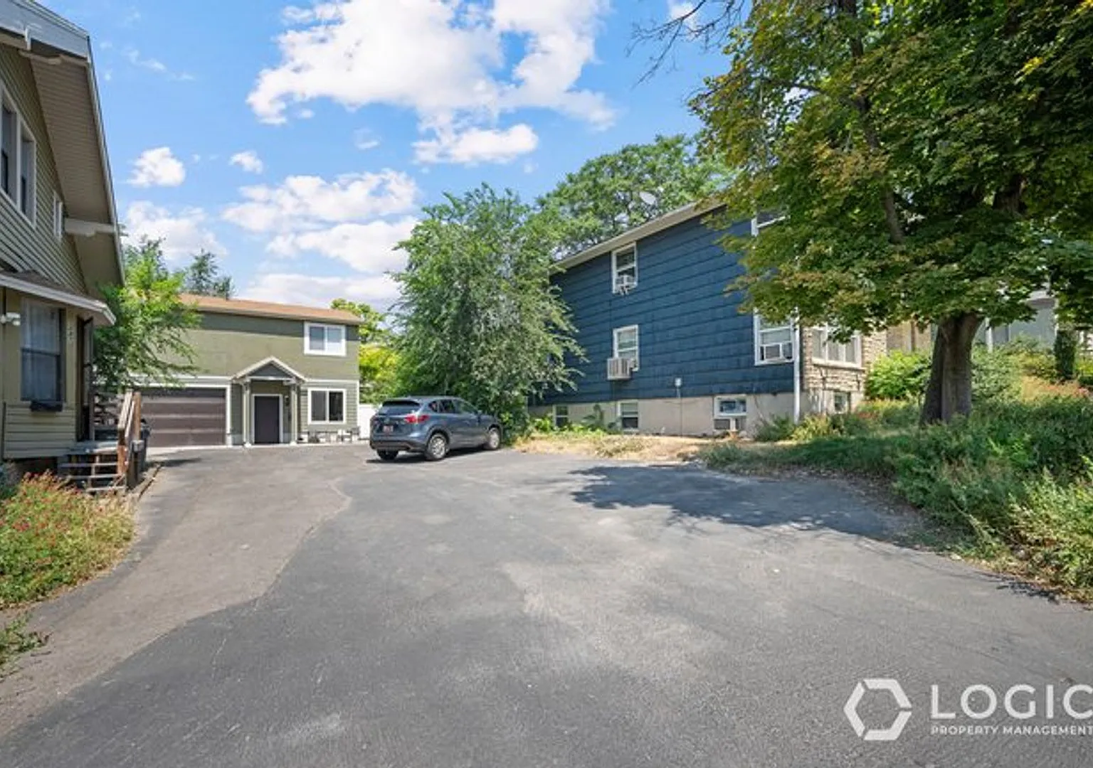 $1,200 Off Your First Month's Rent! — Photo 3
