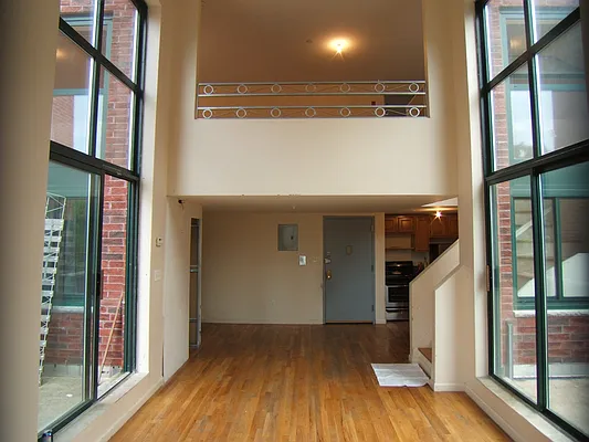 Rented by Joel Weisz, LREB | media 3