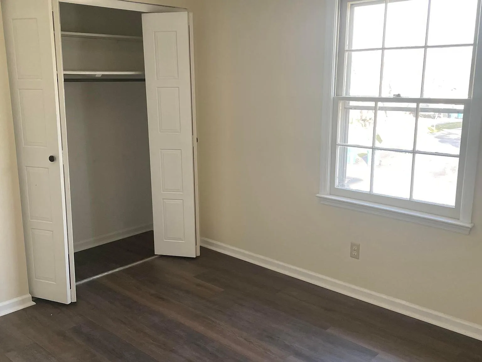 203 Whitney Ave — Photo 4