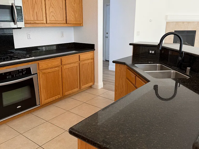 10839 Lands End Dr — Photo 17