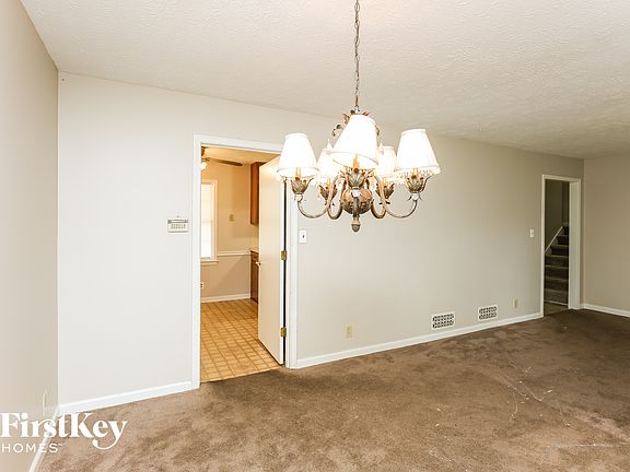 4th image of 149 Tuscany Cir