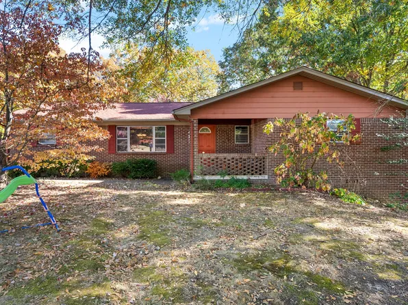 483 Powers Blvd, Waverly, TN 37185