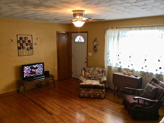 2nd image of 6655 Catskill Dr