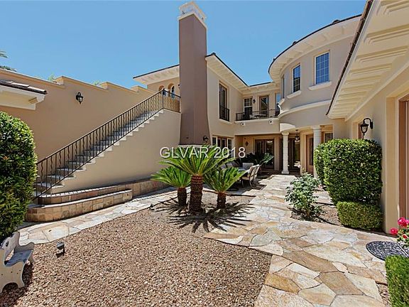 3rd image of 129 S Royal Ascot Dr