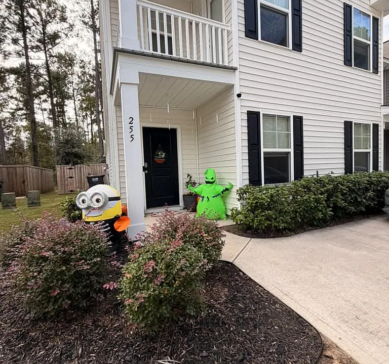255 Spencer Cir