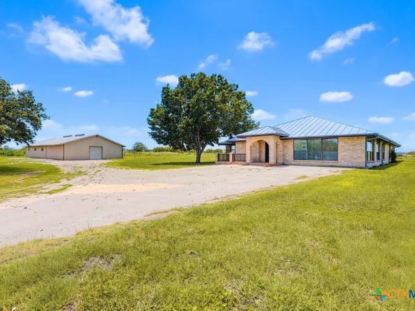 166 Lower Seguin Rd, Marion, TX 78124