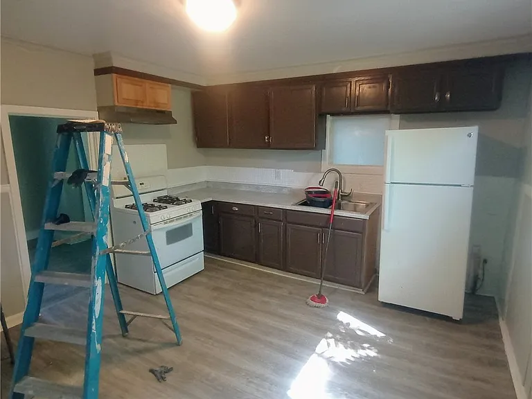 610 Park St — Photo 1