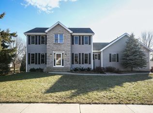 4345 Rock Crest Rd, Middleton, WI 53562