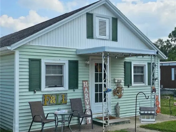 1512 Ten Broeck St, Paris, IL 61944