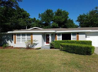 202 Lakeridge Rd, Lakeside, TX 76108