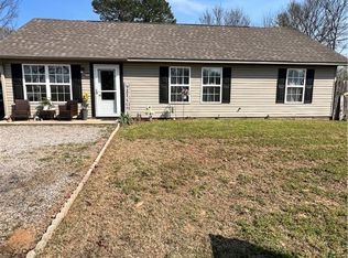 140 Field Ave, Booneville, AR 72927