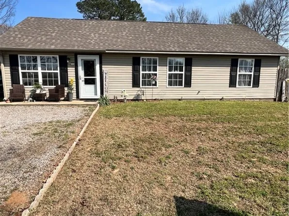 140 Field Ave, Booneville, AR 72927