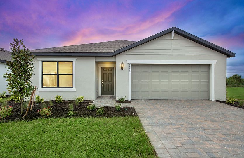 Welcoming Hanover Model Exterior