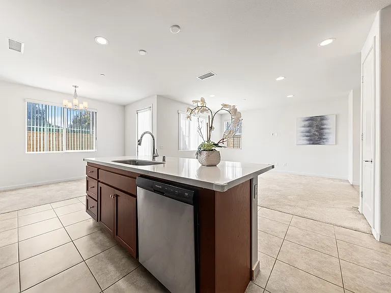181 Promenade St — Photo 15
