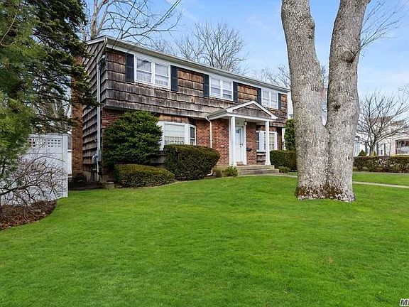 4th image of 109 Avoca Ave