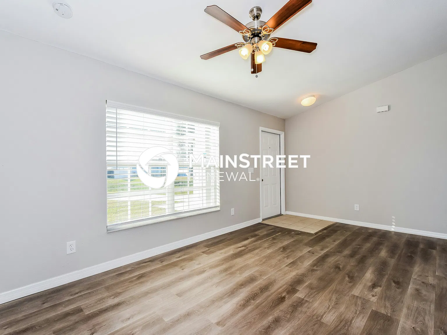 209 N W 14TH ST — Photo 4