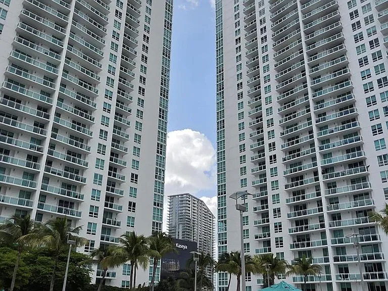 951 Brickell Ave #4308 — Photo 37