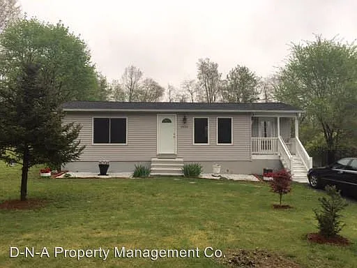 3428 Walnut Rd photo 1