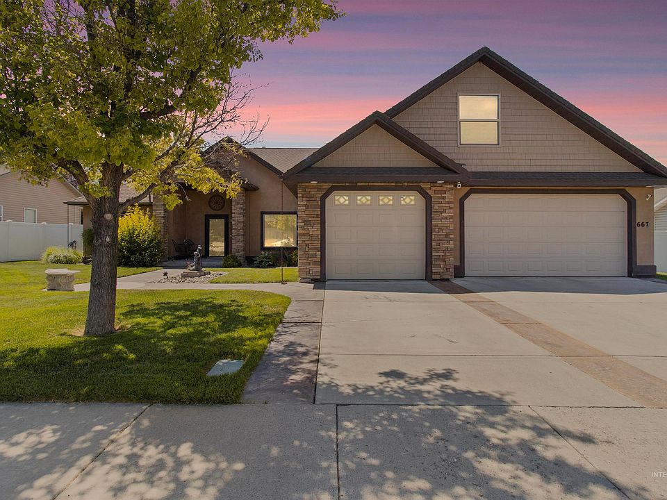 1st image of 667 Sunfire Dr