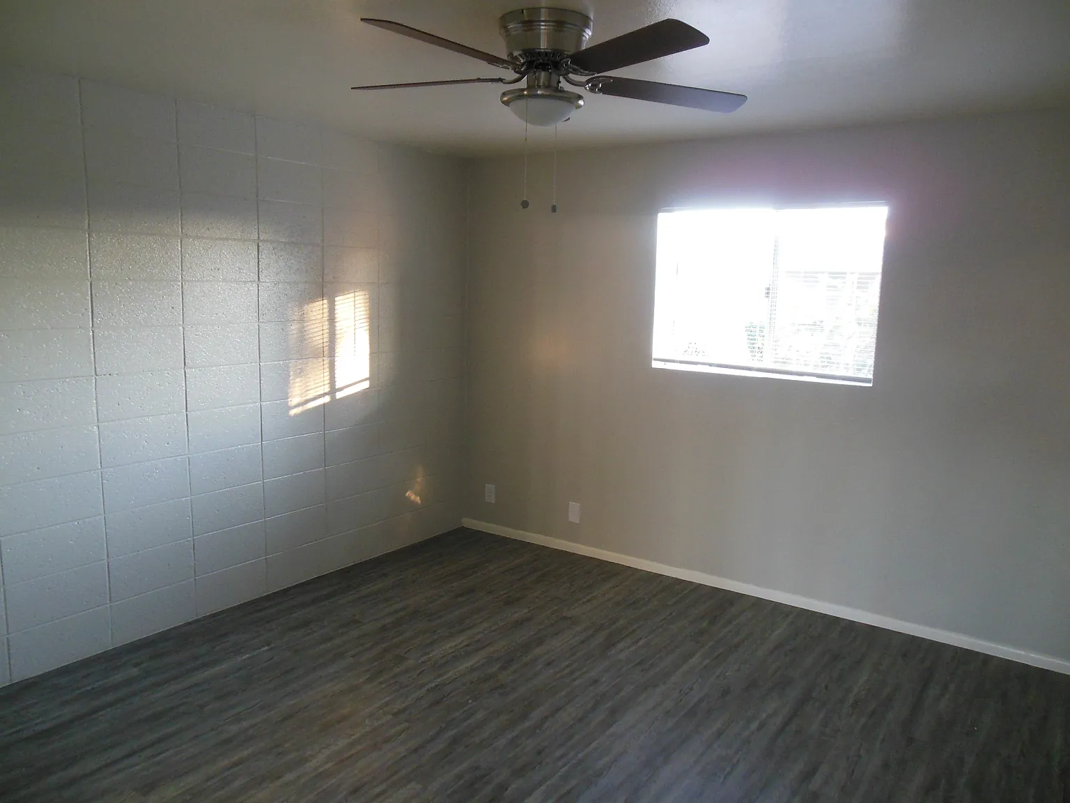 1 bed, 750 sqft, $1,050 — Photo 3