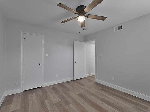 4th image of 5002 French Wood Dr