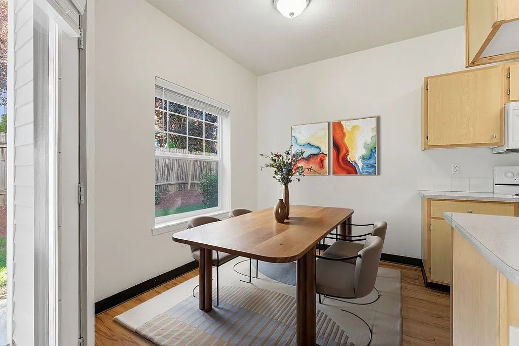 Cascade View — Photo 3