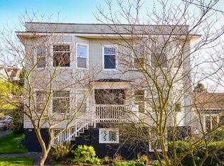 901 W Howe St #D, Seattle, WA 98119