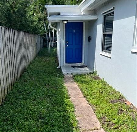 2nd image of 2633 NE 6th Ave #2