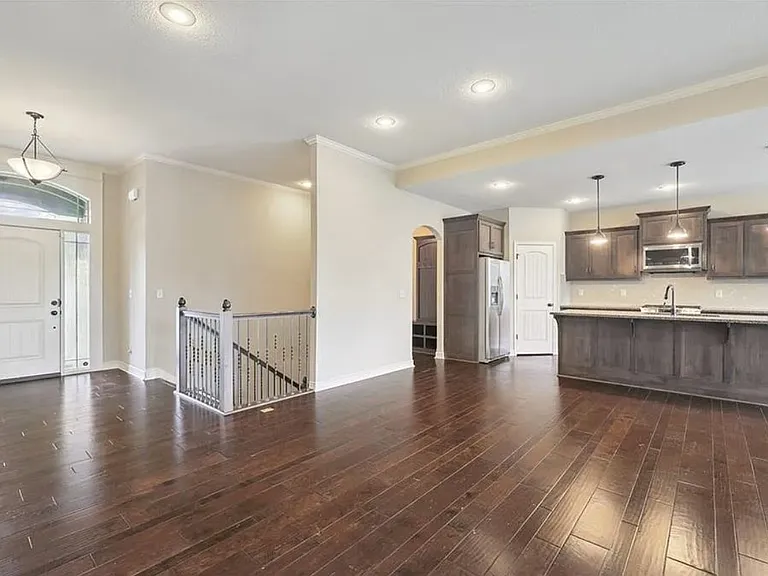 1301 NE Country Ln — Photo 10