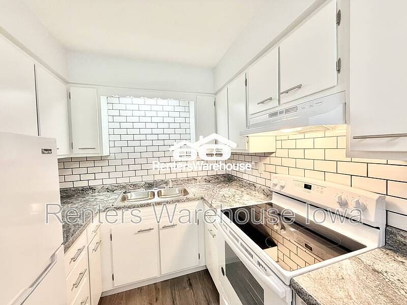 1st image of 211 S Green St Unit 3
