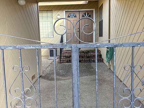 3rd image of 1459 Buckeye Ct