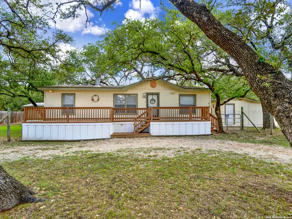 420 Redbud Lane, Pipe Creek, TX 78063