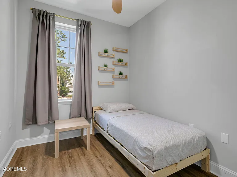 88 Seadrift Ave — Photo 13