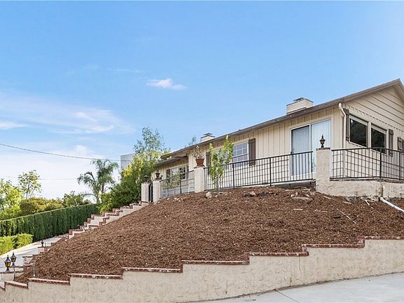3rd image of 4941 Escobedo Dr
