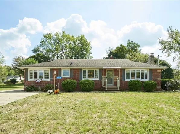 3100 Linden St NW, Uniontown, OH 44685