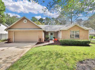 2049 W Saint Martins Dr, Jacksonville, FL 32246