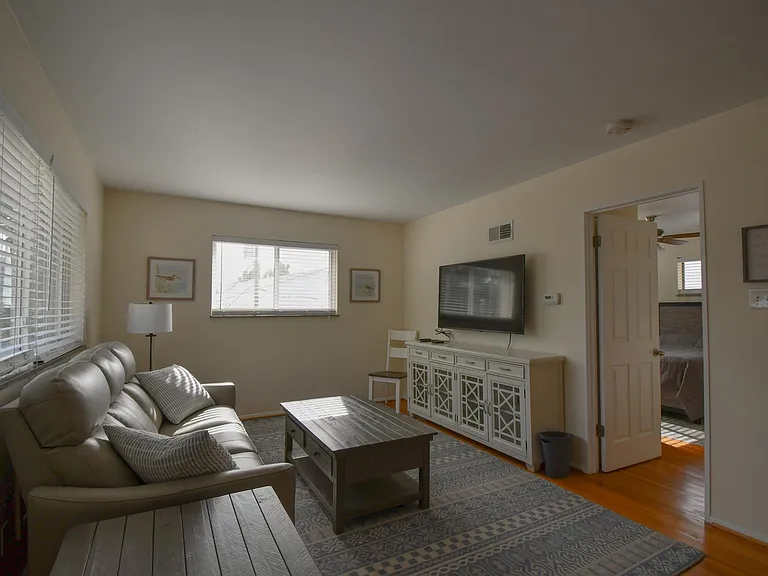 751 Chamberlain Pl — Photo 2